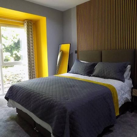 2 Bedroom Luxury City Centre Apt Lincoln Bagian luar foto