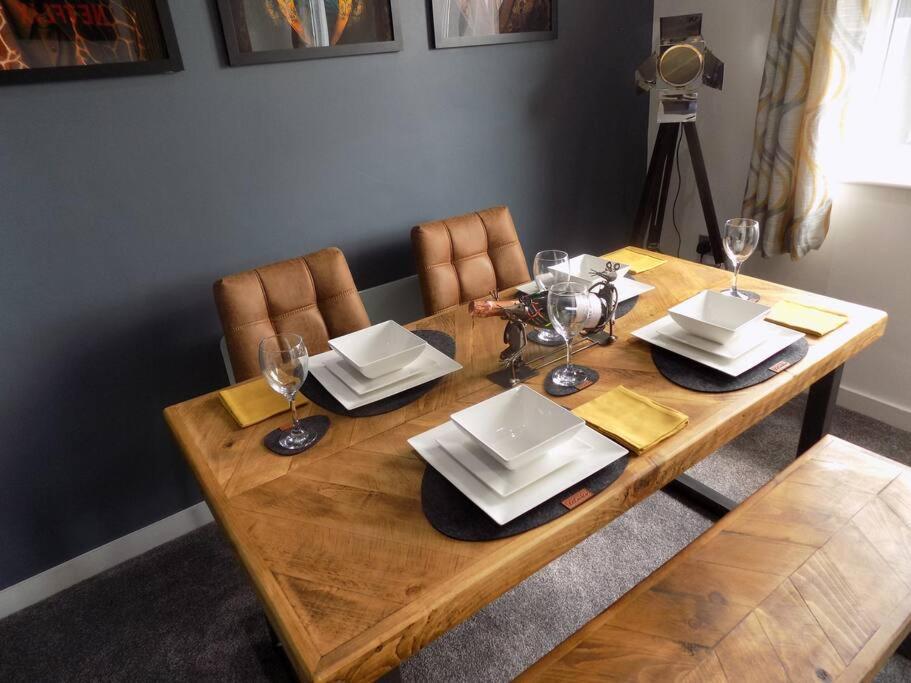 2 Bedroom Luxury City Centre Apt Lincoln Bagian luar foto